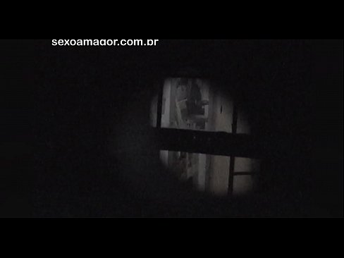 ❤️ Блонді таємно знімає на відео сусідський вуайерист, прихований за порожнистими цеглами ❤️ Порно у нас uk.teatroporno.ru ❌️